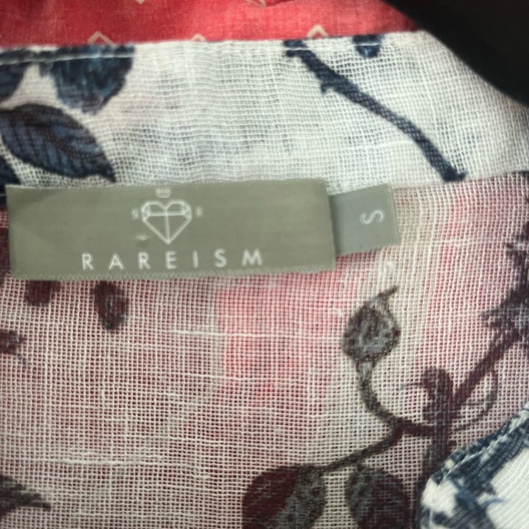 Floral Linen Top - Picture 4 of 4